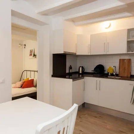 Soho Apartments & Studios Ramblas Barcelona Exterior photo