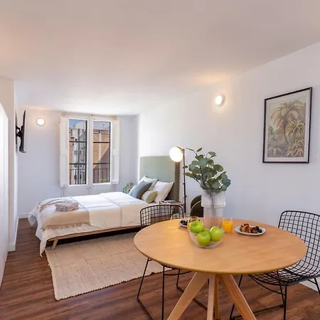 Soho Apartments & Studios Ramblas Barcelona Exterior photo